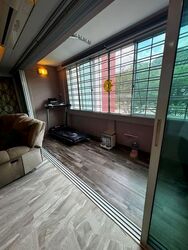Blk 558 Jurong West Street 42 (Jurong West), HDB Executive #554429901